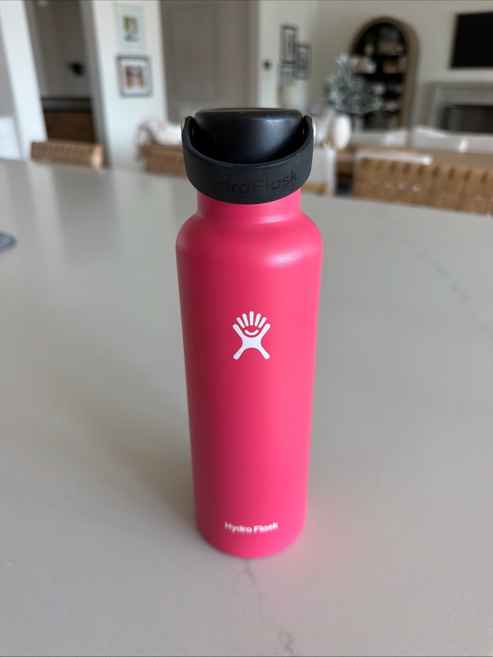 Hydro Flask stainless steel water bottle 21 oz pink